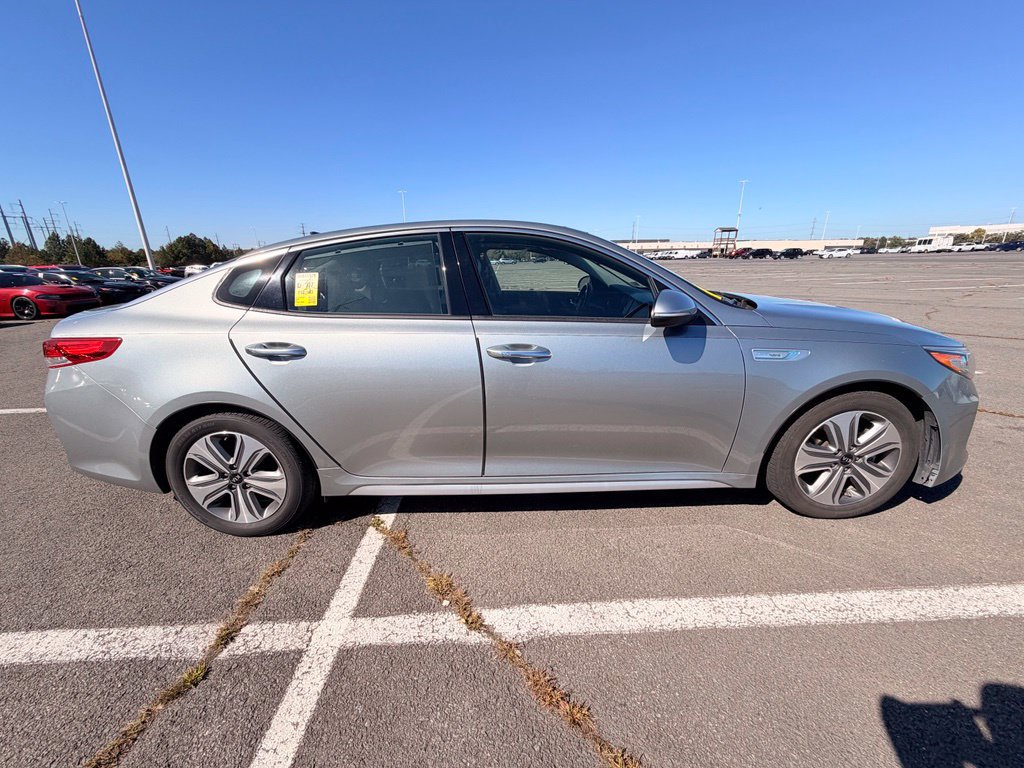 Used 2017 Kia Optima EX w/ Technology Package FWD image 4