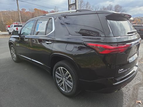 Certified 2023 Chevrolet Traverse High Country w/ LPO, Floor Liner Package image 5