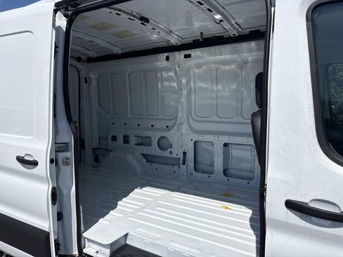 New 2026 Ford Transit 250 148 Medium Roof RWD image 13
