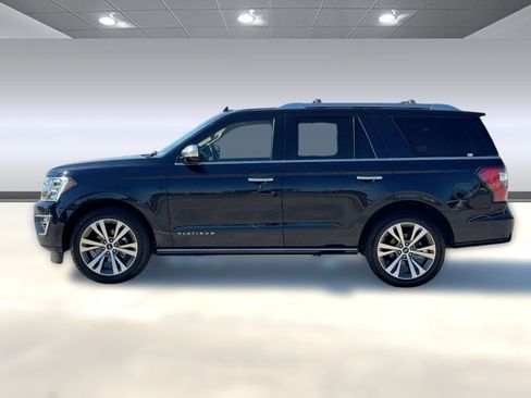 Used 2021 Ford Expedition Platinum image 2