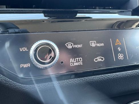 New 2026 Kia Sportage EX image 21