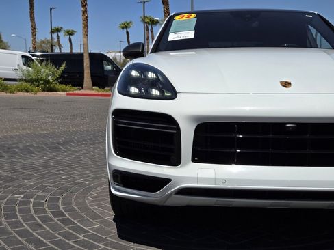 Used 2022 Porsche Cayenne Turbo AWD/4WD image 10