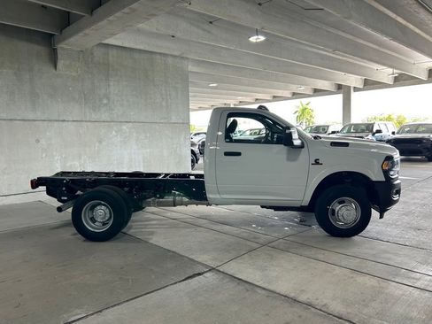 Used 2024 RAM 3500 Tradesman image 3