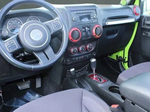 Used 2013 Jeep Wrangler Rubicon w/ PWR Convenience Group AWD/4WD image 23