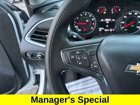 Used 2024 Chevrolet Malibu LT image 18