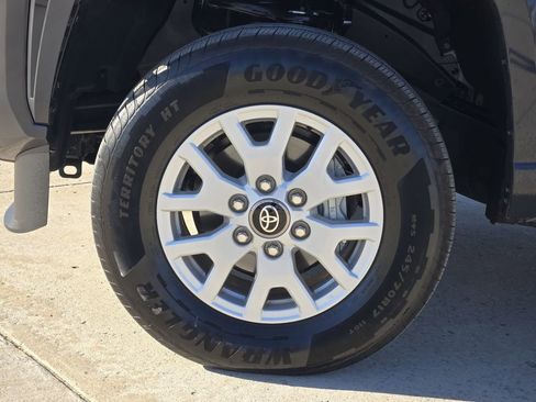 Certified 2025 Toyota Tacoma SR5 image 14