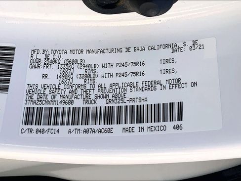 Used 2021 Toyota Tacoma SR5 RWD image 37