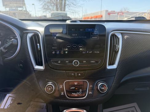 Used 2022 Chevrolet Malibu RS image 36