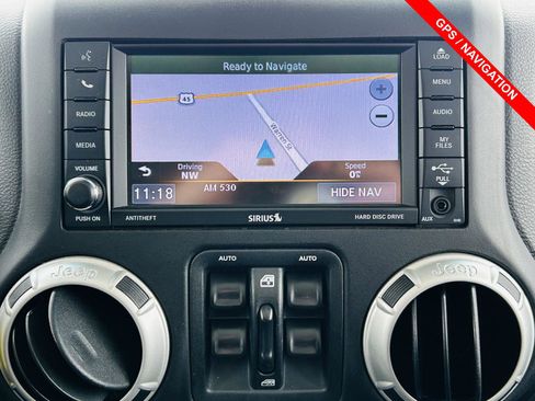 Used 2018 Jeep Wrangler Unlimited Rubicon w/ Cold Weather Group image 4