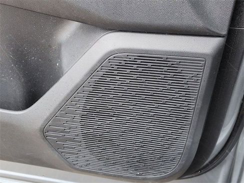 Used 2025 Chevrolet Equinox LT image 16