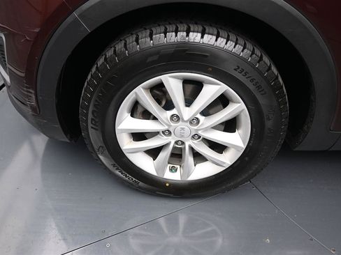 Used 2018 Kia Sorento AWD image 15