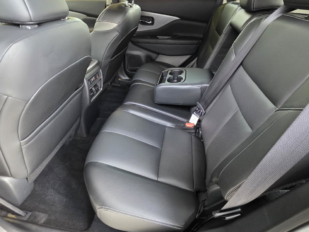 Used 2024 Nissan Murano SL FWD image 10