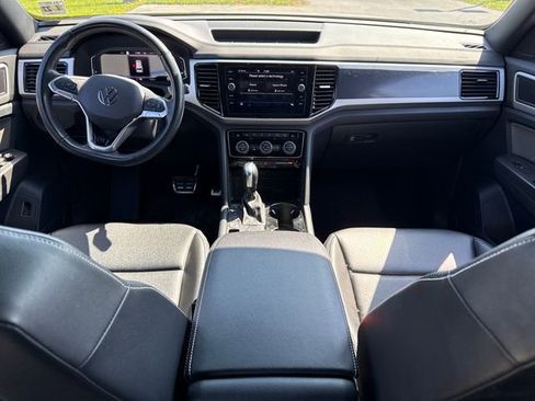 Used 2022 Volkswagen Atlas Cross Sport SEL R-Line image 15