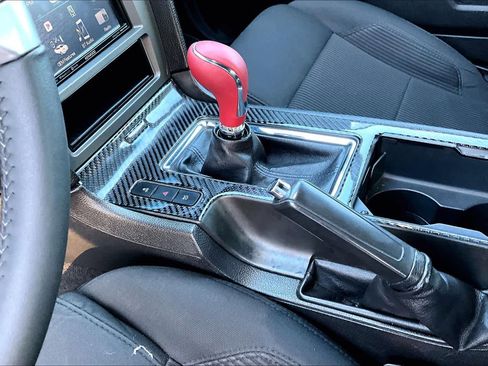 Used 2014 Ford Mustang GT image 15