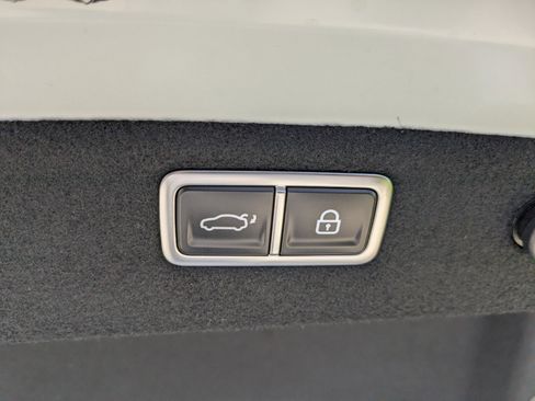 Certified 2024 Genesis G70 3.3T Advanced w/ Sport Prestige Package image 17