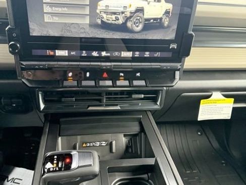 New 2026 GMC Hummer EV 4x4 Crew Cab image 44