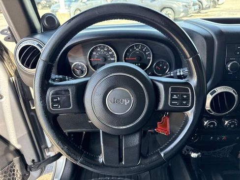 Used 2013 Jeep Wrangler Sahara image 26