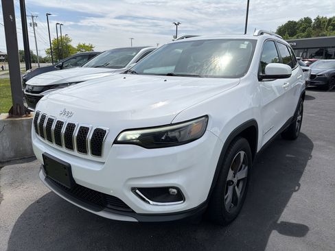 Used 2019 Jeep Cherokee Limited AWD/4WD image 4