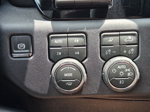 New 2026 Chevrolet Silverado 2500 LTZ AWD/4WD image 13