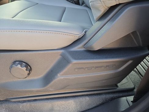 New 2026 Ford F350 XL w/ XL Chrome Package AWD/4WD image 19