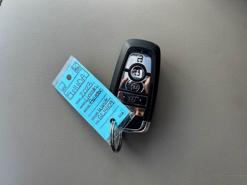 Used 2023 Lincoln Aviator AWD w/ Premium Package image 37