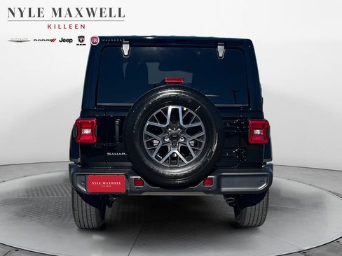 New 2026 Jeep Wrangler Unlimited Sahara AWD/4WD image 15