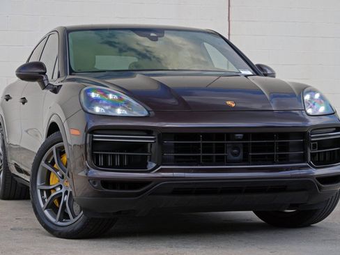 Used 2020 Porsche Cayenne Turbo AWD/4WD image 4