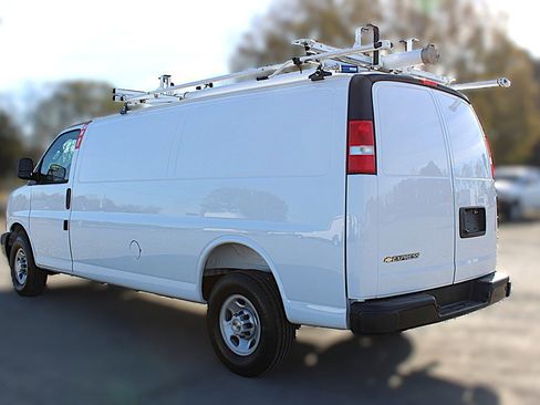 Used 2025 Chevrolet Express 2500 WT 155WB CARGO VAN w/ Communications Package image 4