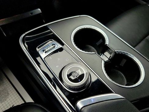 Used 2024 Cadillac Lyriq Luxury image 16