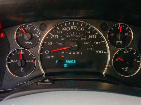 Used 2024 GMC Savana 2500 Work Van w/ Driver Convenience Package image 16