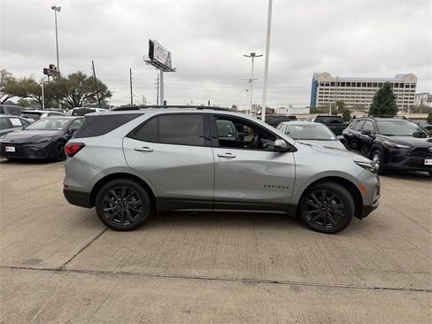 Used 2024 Chevrolet Equinox RS image 4