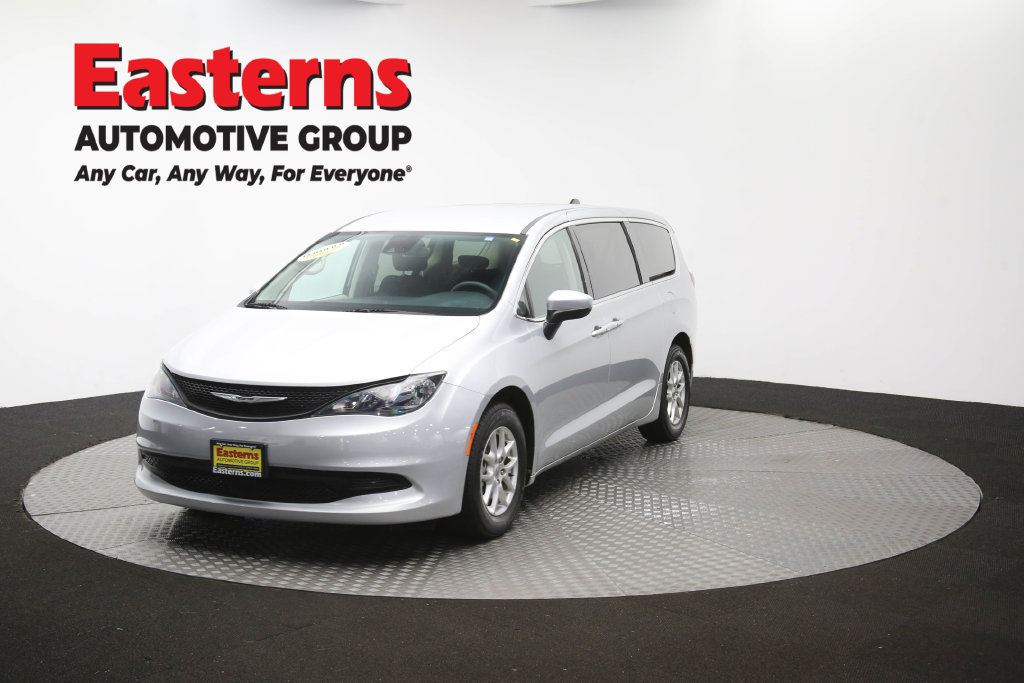 Used 2023 Chrysler Voyager LX FWD image 57