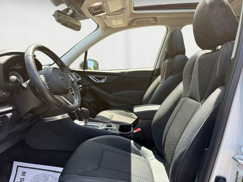 Certified 2024 Subaru Forester Premium AWD/4WD image 9