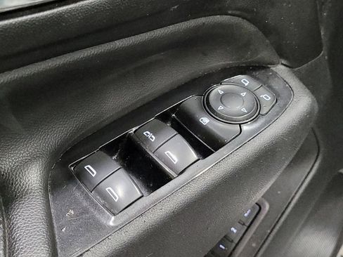 Used 2022 Chevrolet Equinox Premier image 27