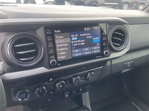 Used 2020 Toyota Tacoma TRD Off-Road image 34