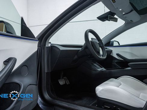 Used 2024 Tesla Model 3 Performance image 10