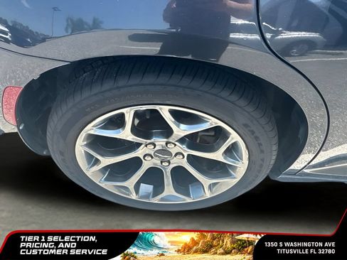 Used 2018 Chrysler 300 S w/ 300S Premium Group RWD image 13