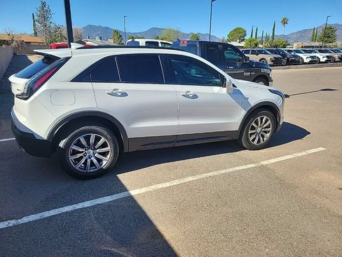 Used 2021 Cadillac XT4 Sport FWD image 2