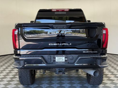 Used 2026 GMC Sierra 2500 Denali Ultimate AWD/4WD image 6