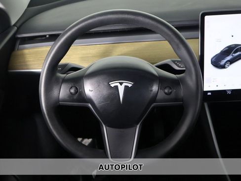 Used 2020 Tesla Model Y Long Range image 3