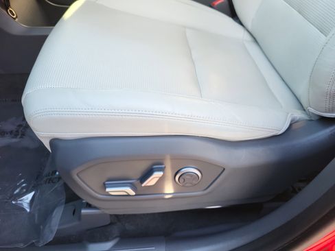Used 2025 Hyundai Santa Fe Limited FWD image 24