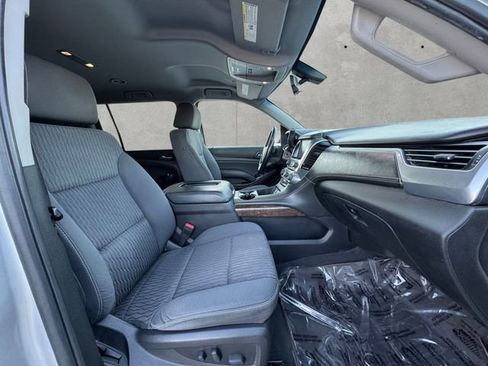 Used 2019 Chevrolet Suburban LS image 24