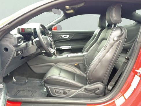 Used 2026 Ford Mustang Premium RWD image 15