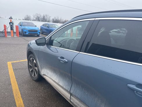 Used 2023 Ford Escape Platinum image 6