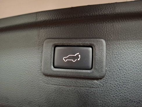 Used 2019 Subaru Outback 2.5i Touring image 27