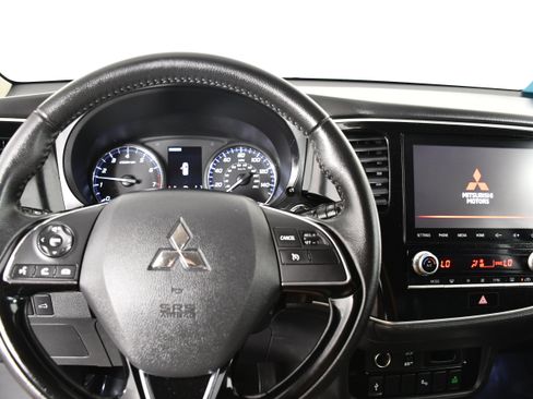 Used 2020 Mitsubishi Outlander SEL AWD/4WD image 16
