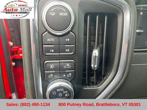 Used 2023 GMC Sierra 2500 SLT w/ SLT Preferred Package AWD/4WD image 31