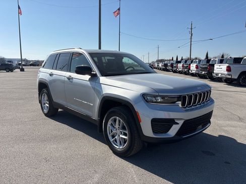 New 2026 Jeep Grand Cherokee Laredo X AWD/4WD image 1