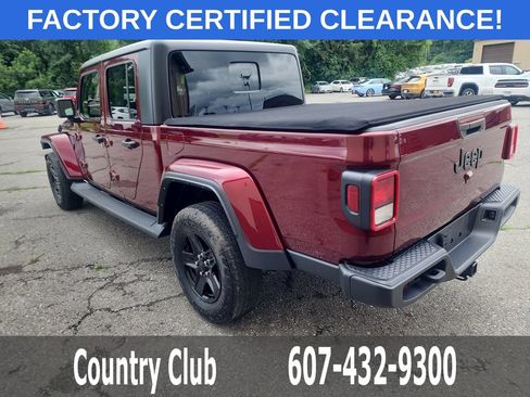 Used 2021 Jeep Gladiator Sport AWD/4WD image 6