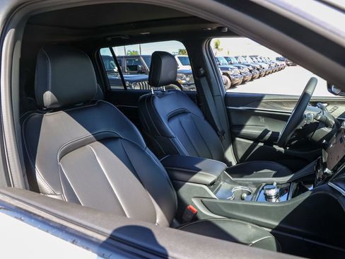 New 2026 Jeep Grand Cherokee L Limited w/ Limited Altitude Package image 21